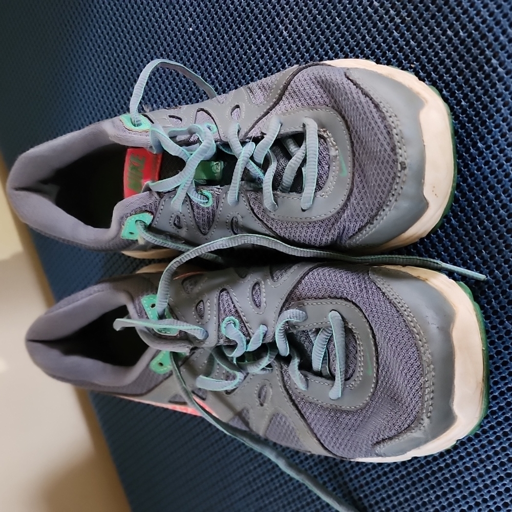 Women's Nike shoes
